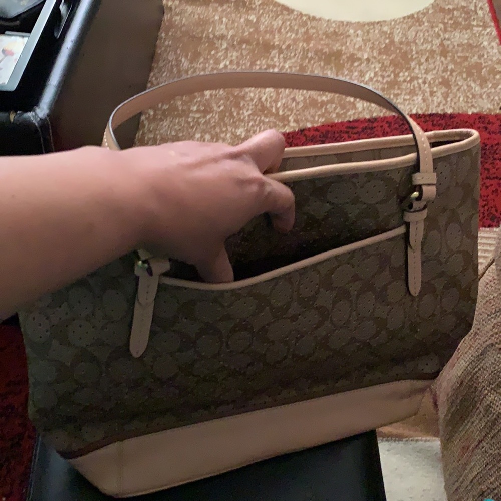 Coach purse - Picture 2 of 5